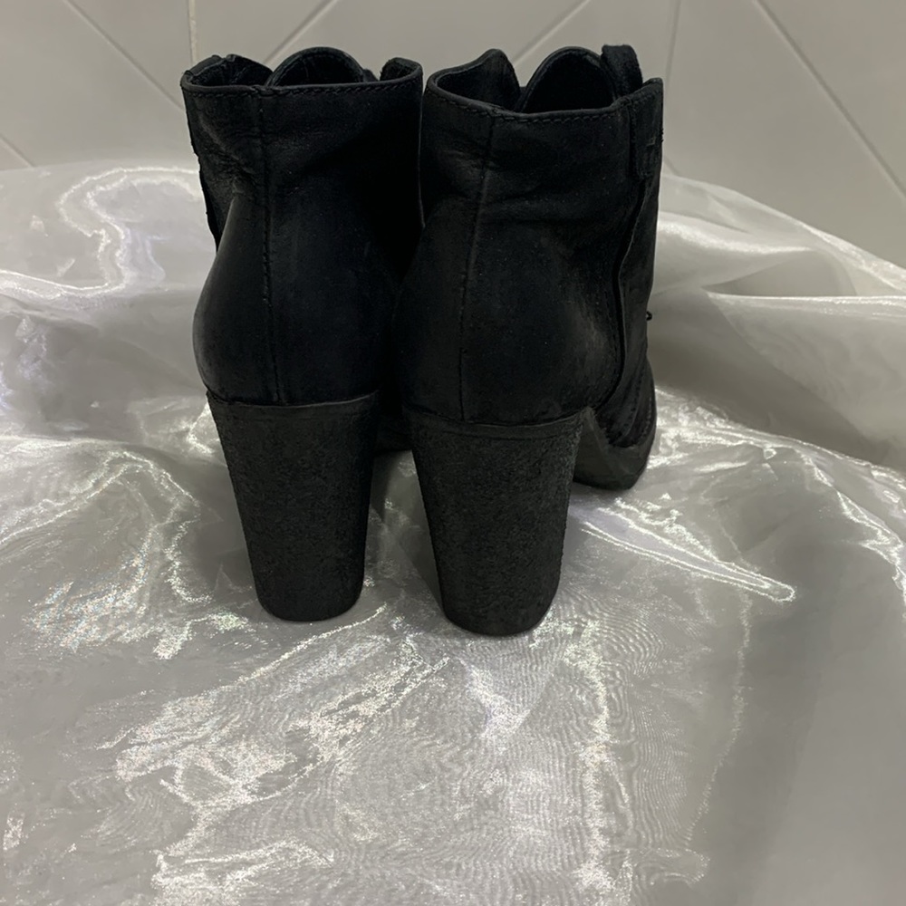 Browns Nubuck Leather Laced Ankle Booties - Picture 6 of 10